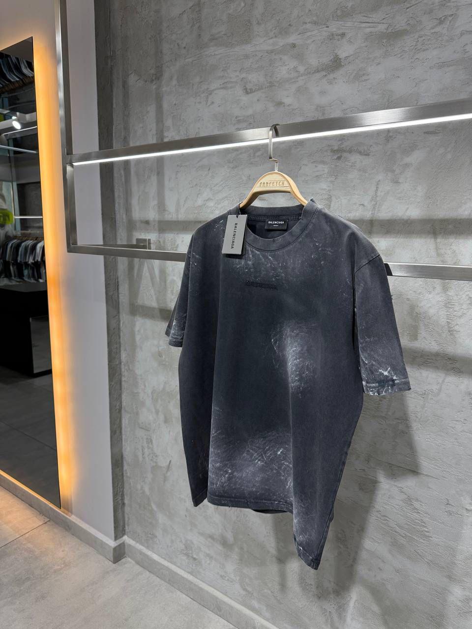 Balenciaga T-SHIRT  – Black Friday Limited edition